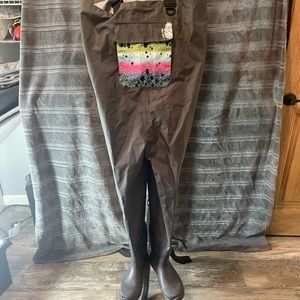 Lone cone kids wader